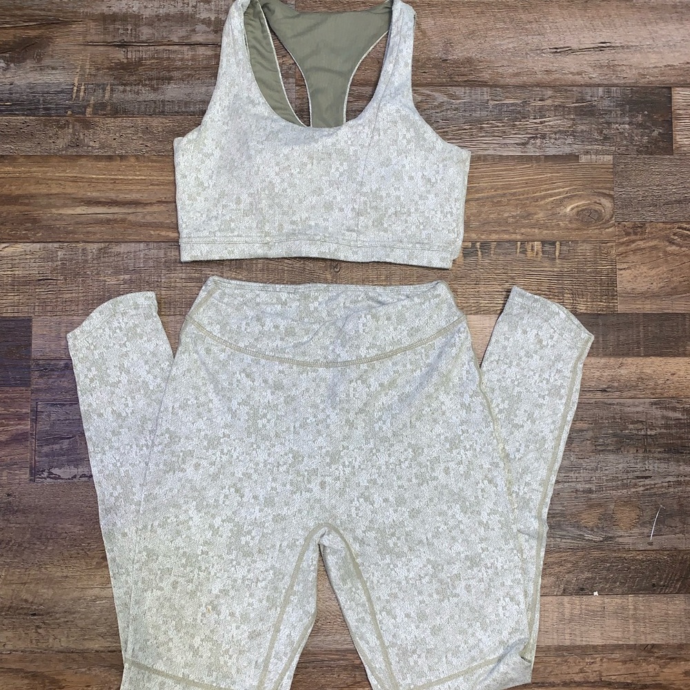 Gymshark Green Fleur Set Size Small
